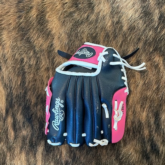 Toddler ball glove - Picture 2 of 2